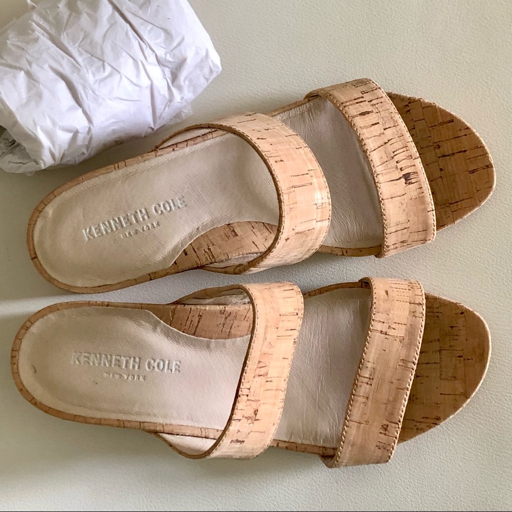 Kenneth Cole Gia Low Wedge Natural Slide in Box